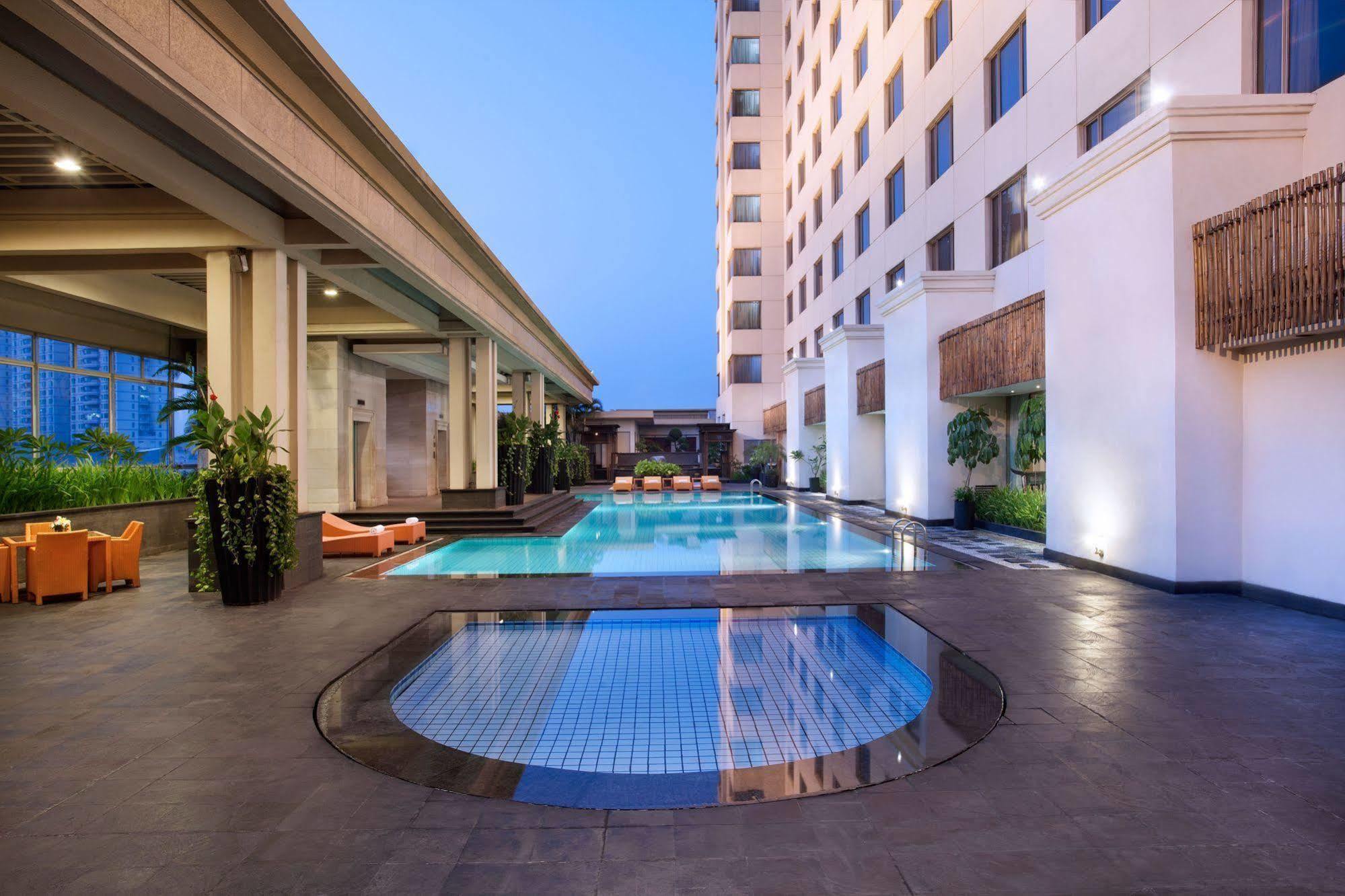 Le Grandeur Mangga Dua Hotel Jakarta Kültér fotó