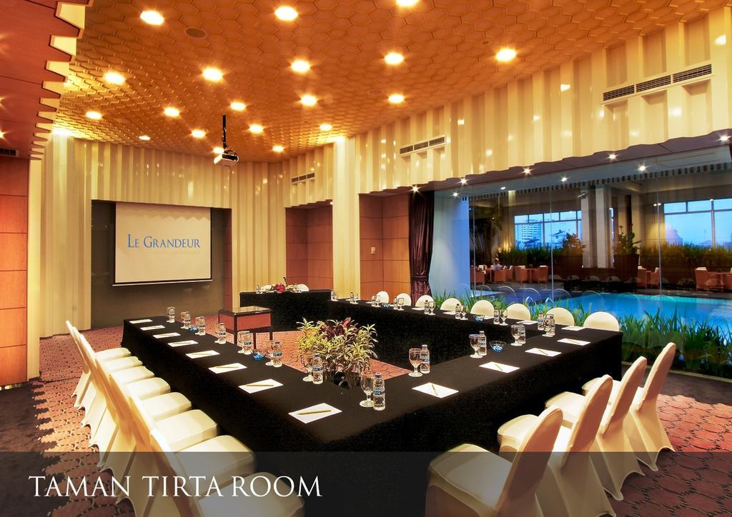 Le Grandeur Mangga Dua Hotel Jakarta Kültér fotó